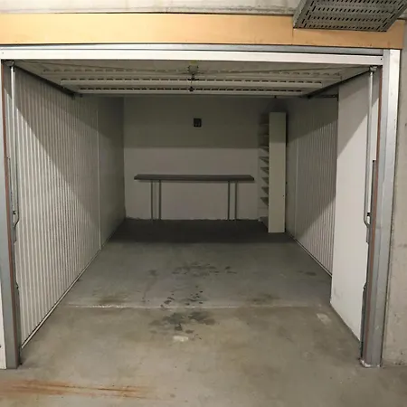 Spacious Seaside Apartment, Cleaning Included *
