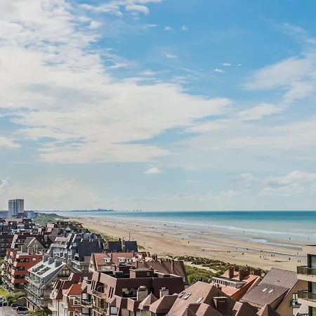Spacious Seaside Apartment, Cleaning Included * Nieuwpoort