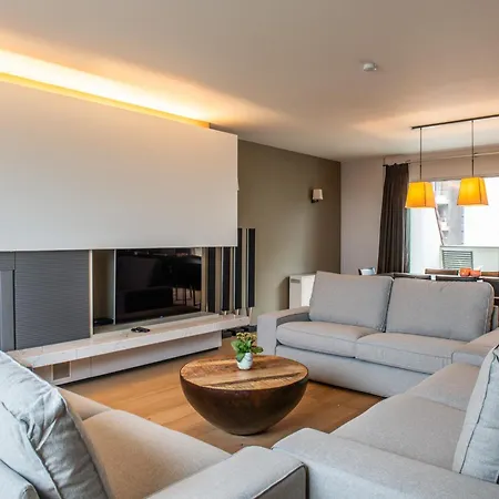 Spacious Seaside Apartment, Cleaning Included Lägenhet *